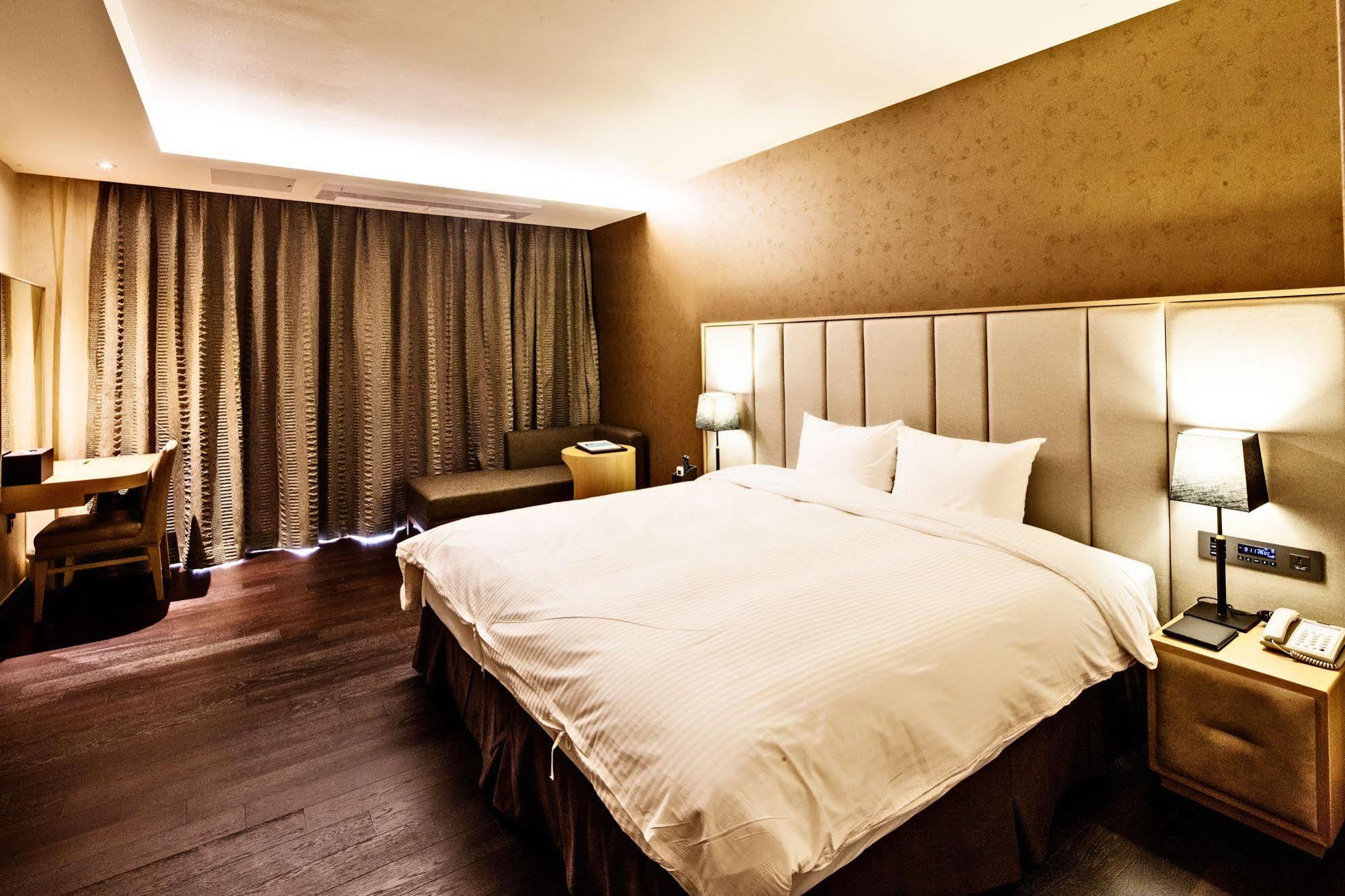 ซอลบีช ซัมชอก  Hotel ซัมชอค ภายนอก รูปภาพ